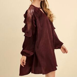 NEW Umgee Satin & Lace Long Sleeve Short Burgundy Holiday Party Dress Sz M